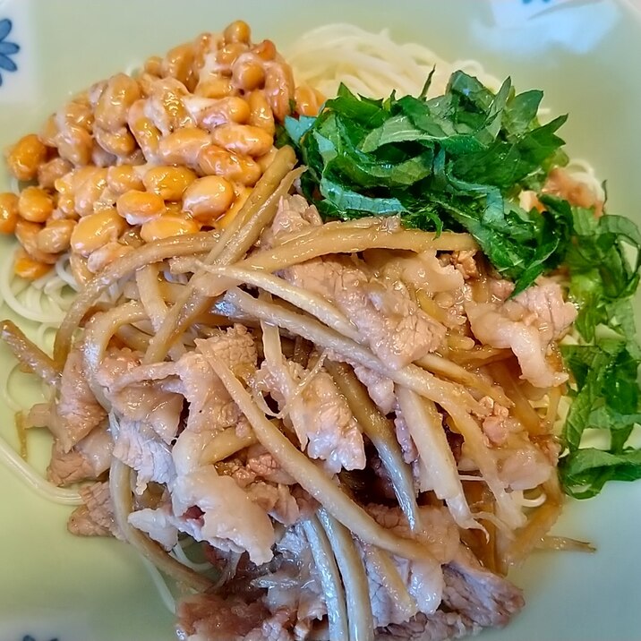 牛肉しぐれ煮で♪ぶっかけそうめん